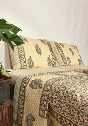 Cane Blossom Bedcover