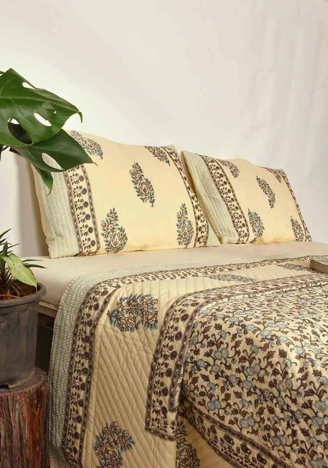 Cane Blossom Bedcover