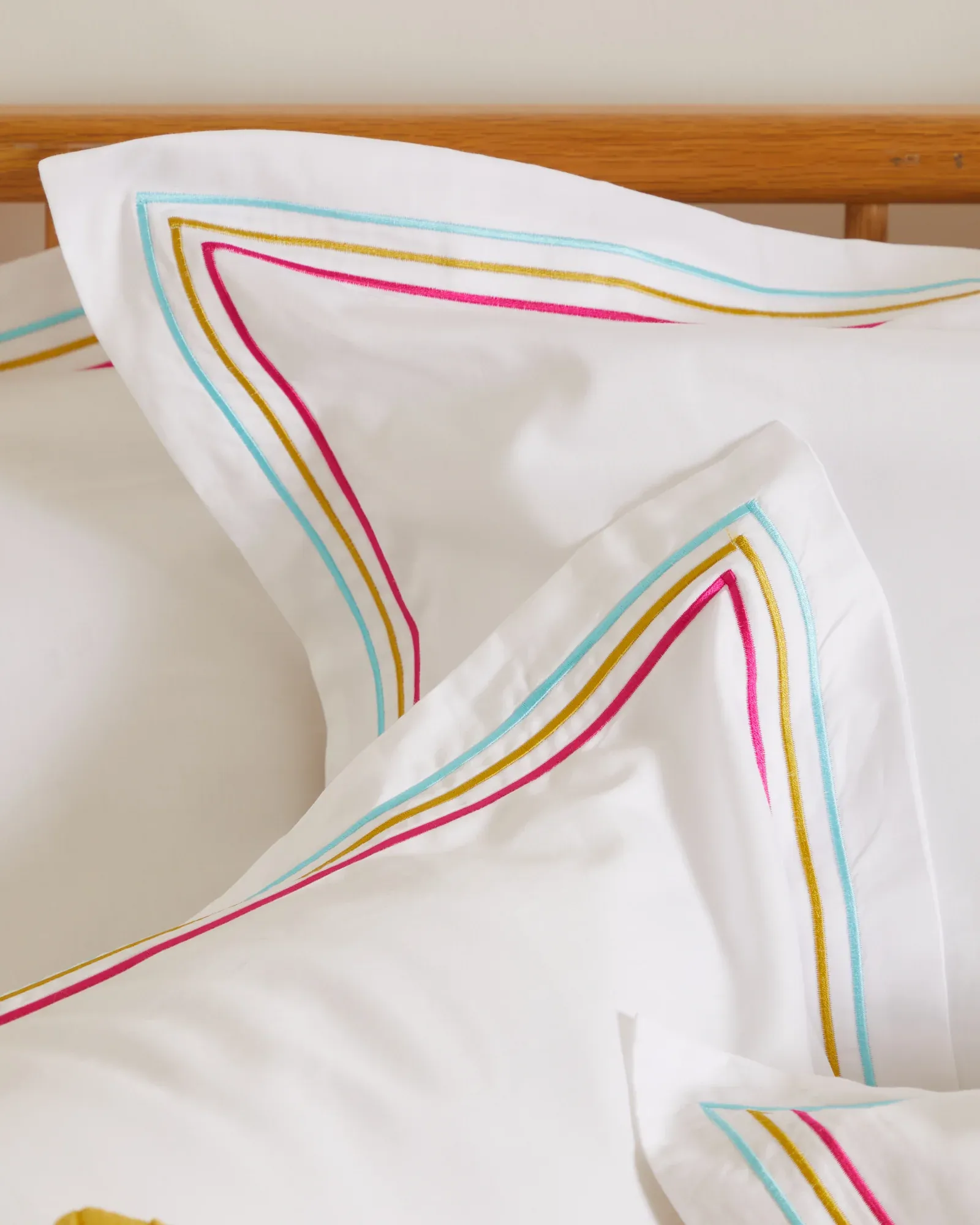 Foxford Rainbow Oxford Pillowcase Set