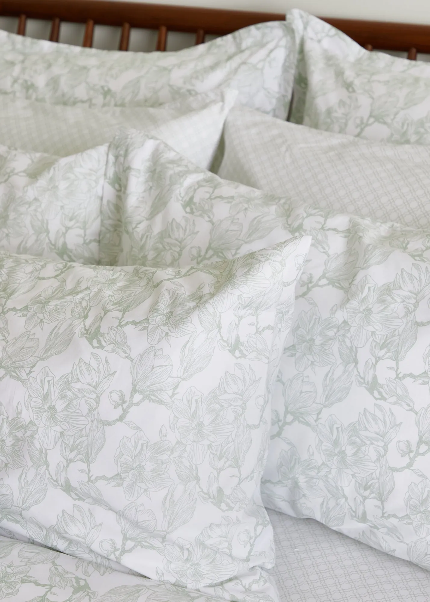 Foxford Sage Magnolia Duvet Set